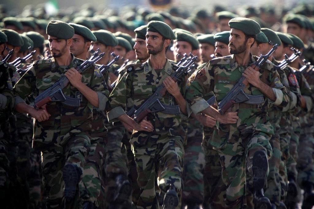 قوات إيرانية/ رويترز